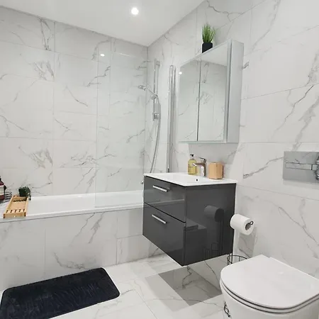Premium City Apartment Near Harry Potter Studio And Luton Airport Hemel Hempstead Exterior photo