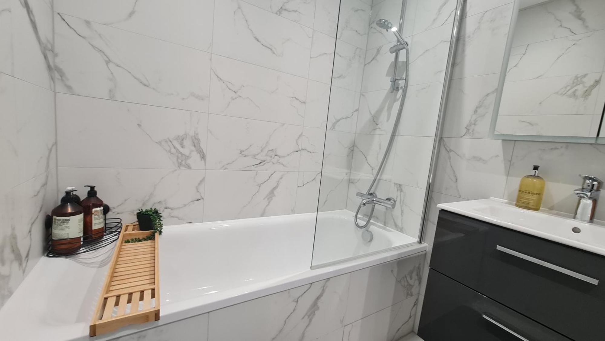 Premium Near Harry Potter And Luton Airport